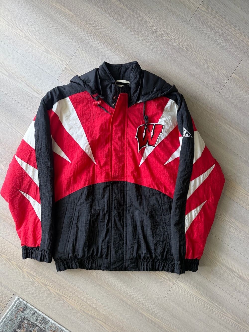 90’S APEX ONE WISCONSIN BADGERS PUFFER JACKET